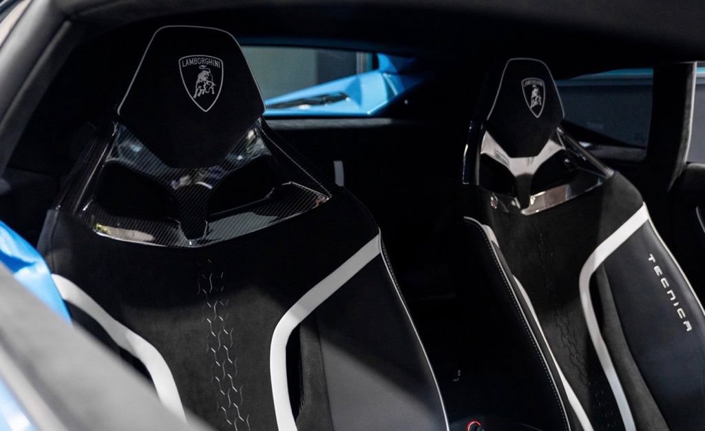 Used 2023 Lamborghini Huracan Tecnica RWD image 13