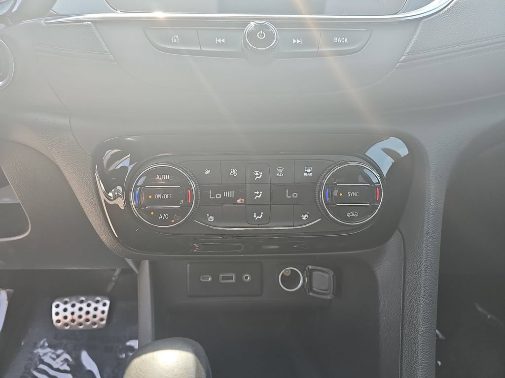 Certified 2023 Buick Encore GX Select w/ Sport Touring Package FWD image 26