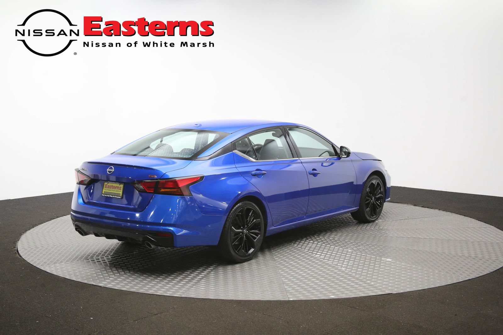 Used 2025 Nissan Altima 2.5 SR FWD image 41
