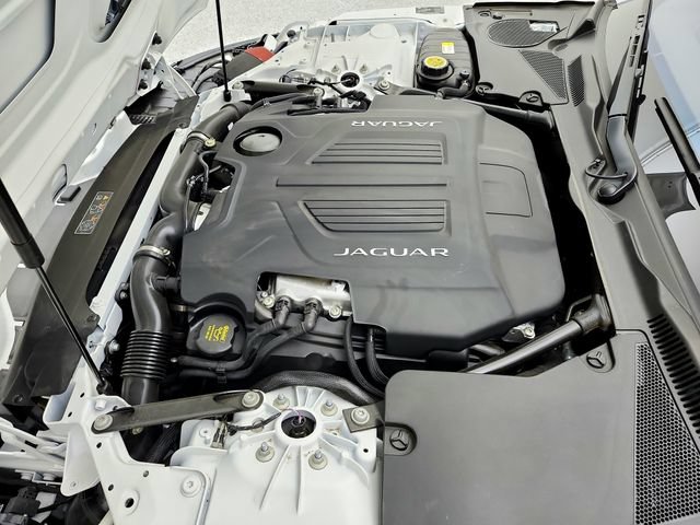 Certified 2024 Jaguar F-TYPE R AWD/4WD image 43