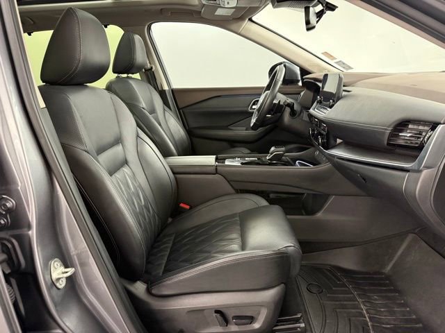 Used 2023 Nissan Rogue Platinum w/ Platinum Premium Package image 30