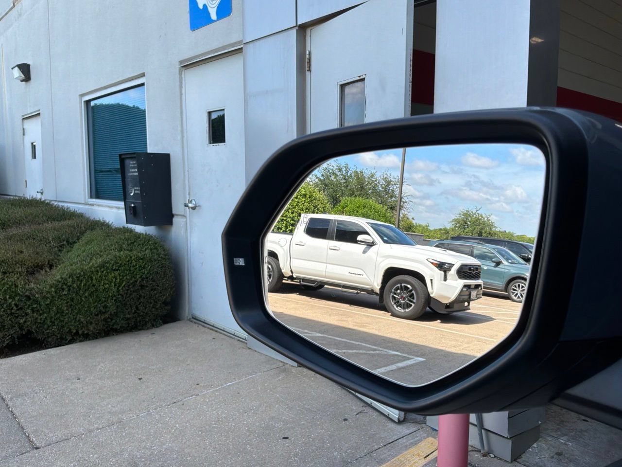 Used 2026 Volkswagen Atlas SE AWD/4WD image 24