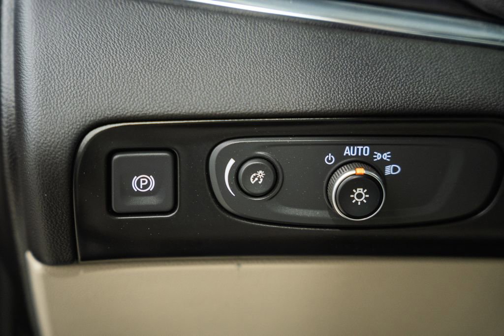 Used 2019 Buick Enclave Premium AWD/4WD image 46