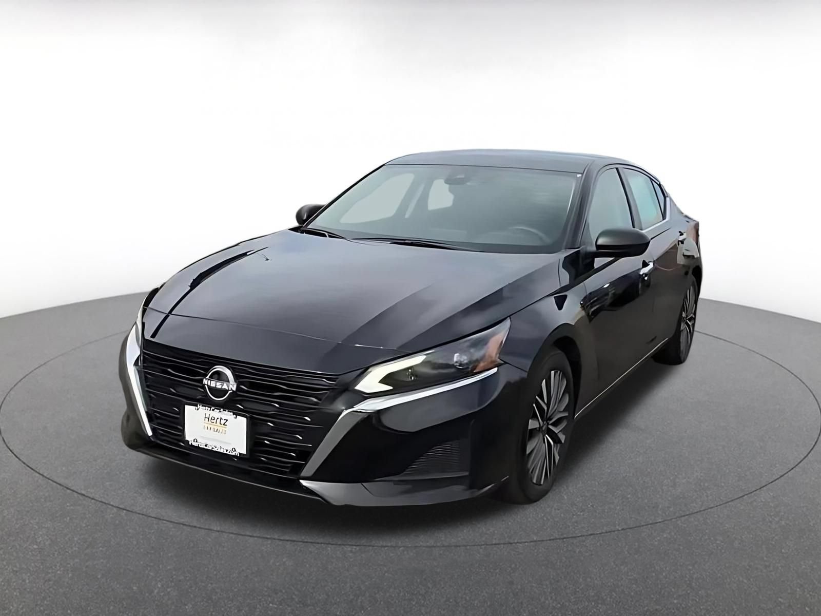 Used 2025 Nissan Altima 2.5 SV FWD image 7