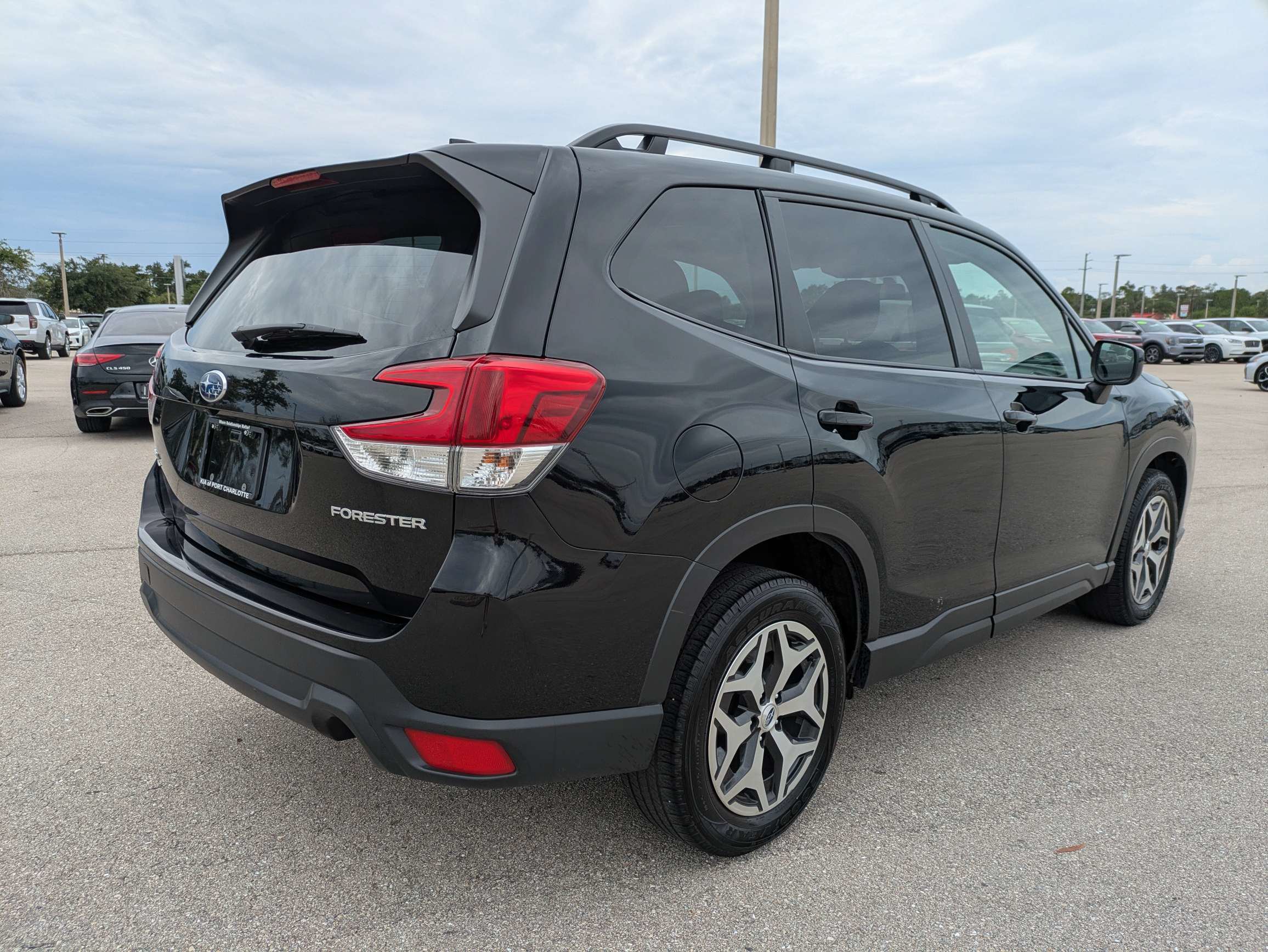 Used 2024 Subaru Forester Premium AWD/4WD image 5