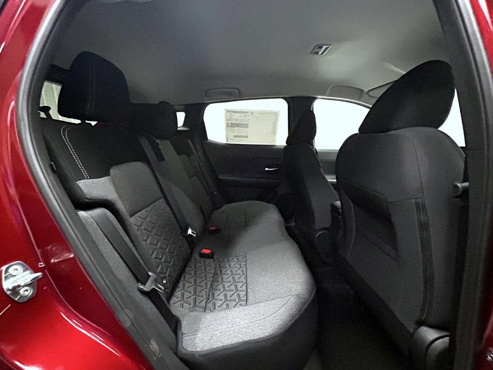 New 2027 Nissan Kicks SV AWD/4WD image 18