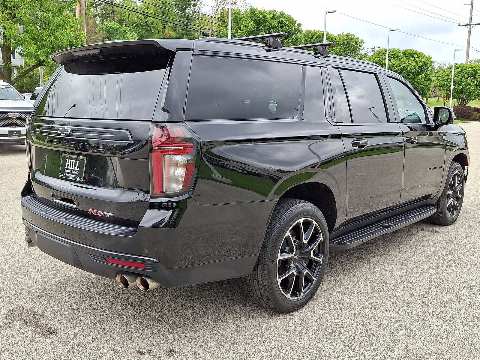 Certified 2023 Chevrolet Suburban RST w/ Sport Performance Package AWD/4WD image 25