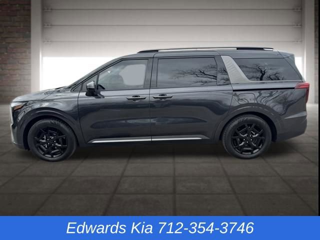 Used 2025 Kia Carnival SX Prestige image 7