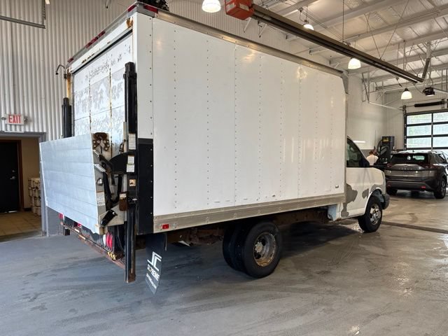 Used 2009 Chevrolet Express 3500 RWD image 4