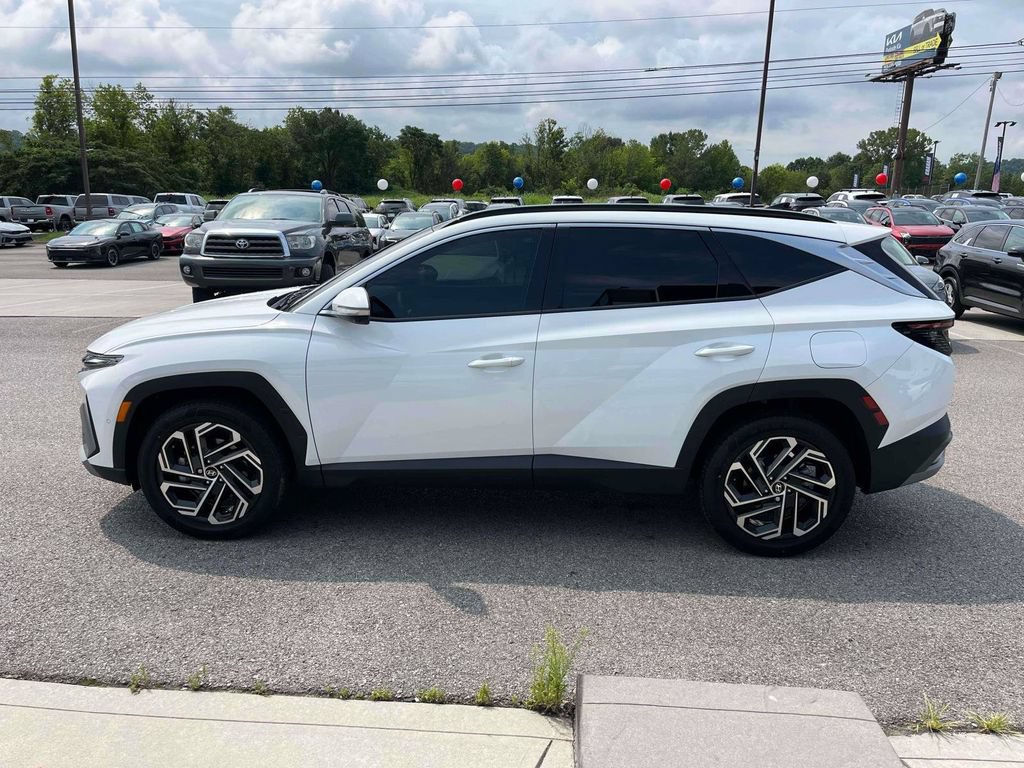 Used 2025 Hyundai Tucson Limited AWD/4WD image 33