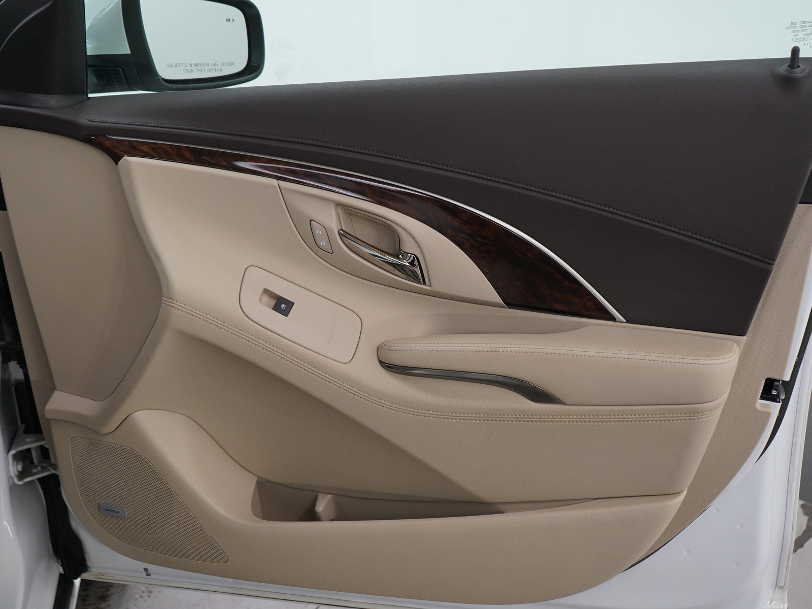 Used 2015 Buick LaCrosse Premium w/ Driver Confidence Package #1 FWD image 9