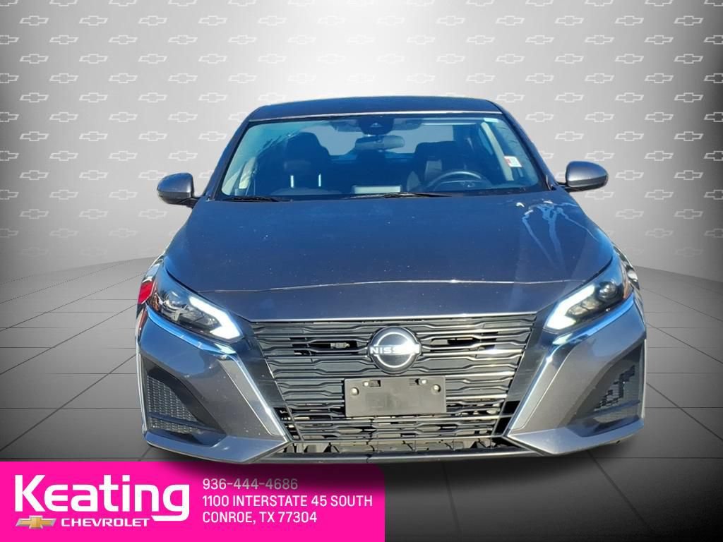 Used 2023 Nissan Altima 2.5 SV FWD image 10