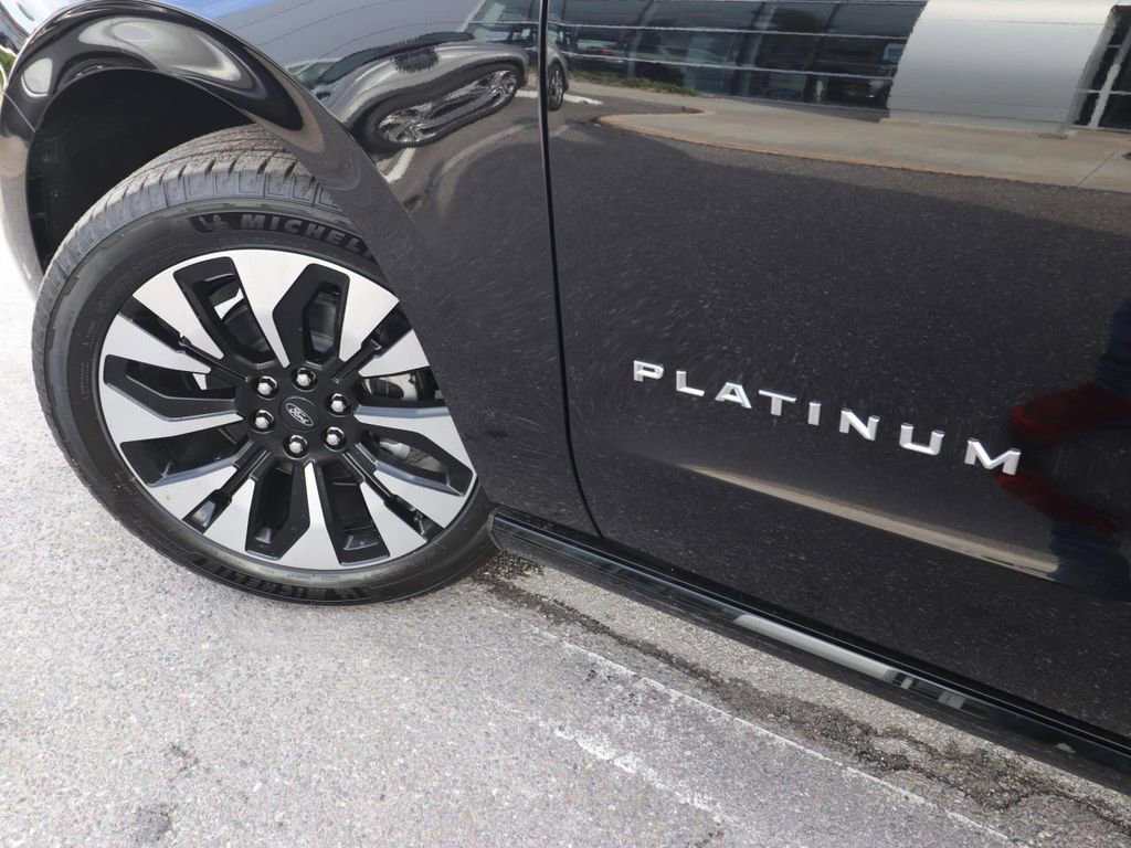 New 2025 Ford Expedition Max Platinum w/ Platinum Ultimate Package image 6