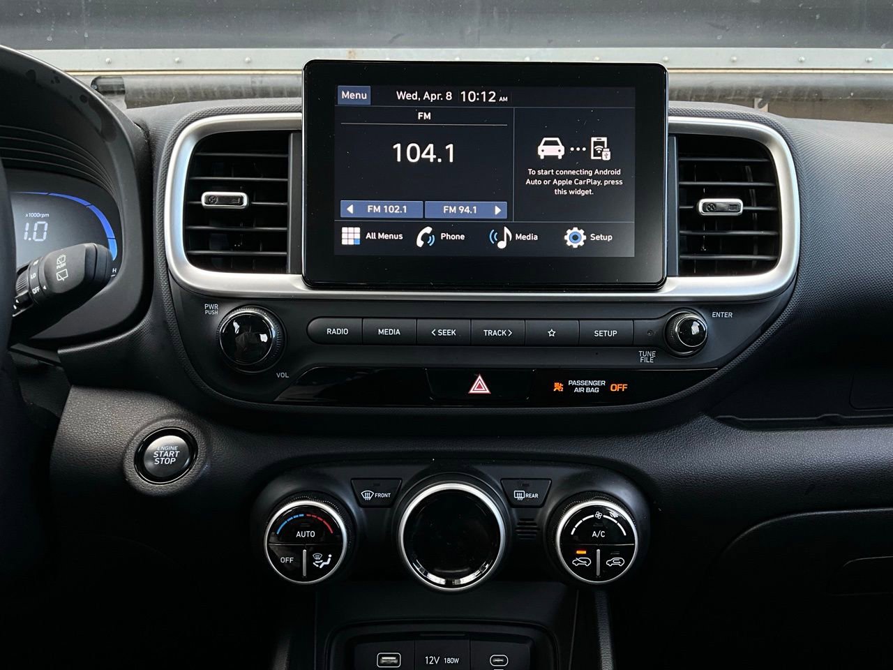 Used 2025 Hyundai Venue SEL image 26