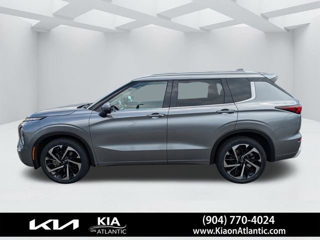 Used 2023 Mitsubishi Outlander SEL FWD image 6