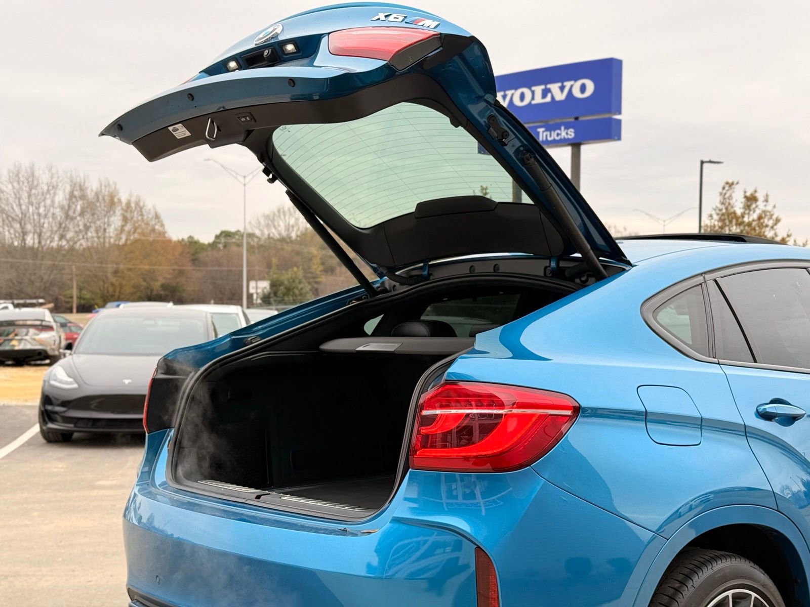 Used 2016 BMW X6 M image 47