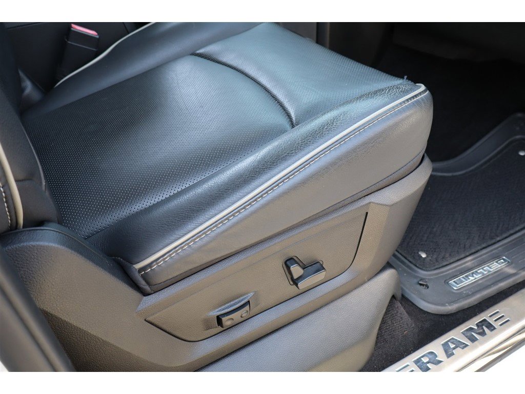 Used 2015 RAM 1500 Limited image 16