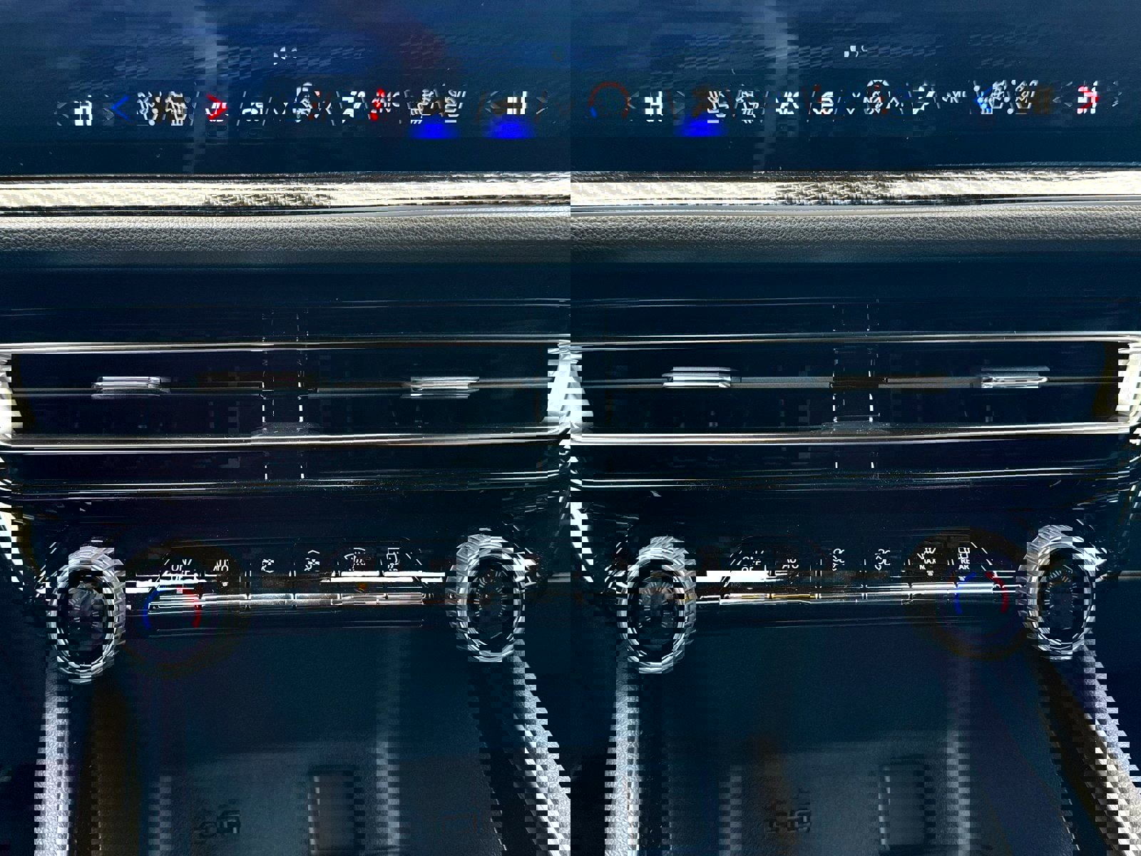 New 2026 Chevrolet Traverse High Country w/ LPO, Floor Liner Package AWD/4WD image 65