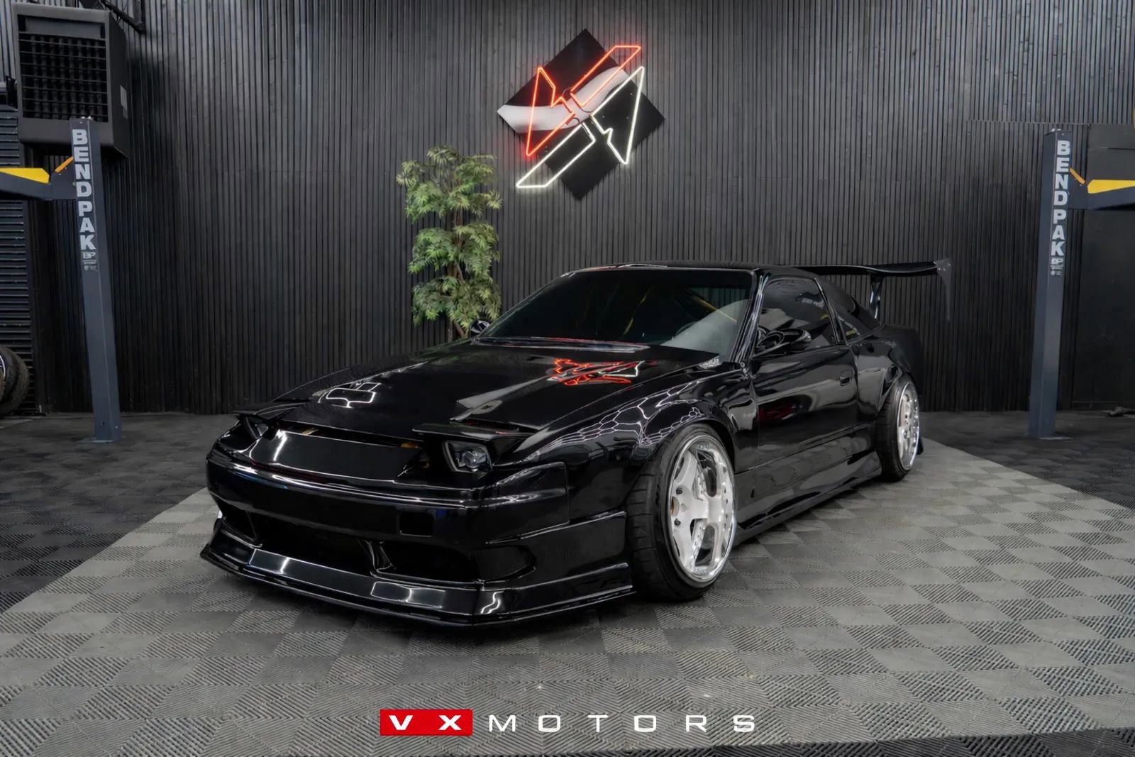 Used 1989 Nissan 240SX SE RWD image 1