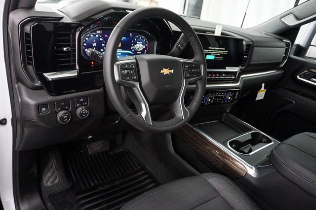 New 2026 Chevrolet Silverado 3500 LT image 9