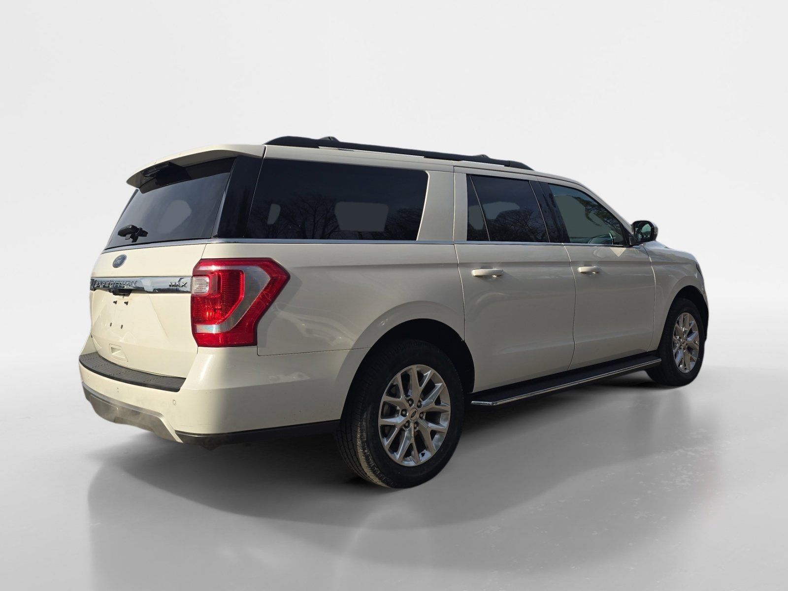 Used 2021 Ford Expedition Max XLT image 5