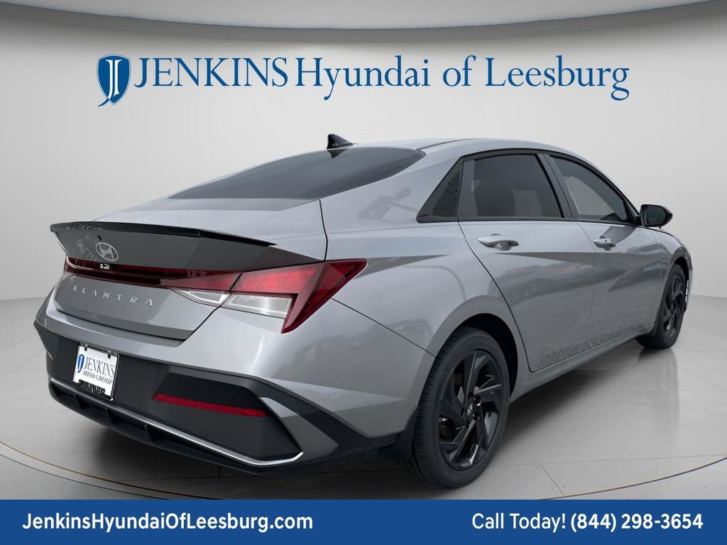 New 2026 Hyundai Elantra Sport FWD image 4