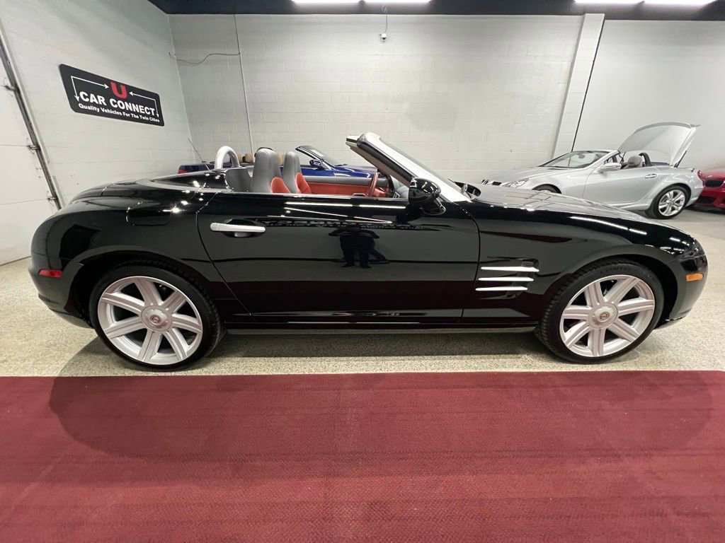 Used 2006 Chrysler Crossfire Limited image 15