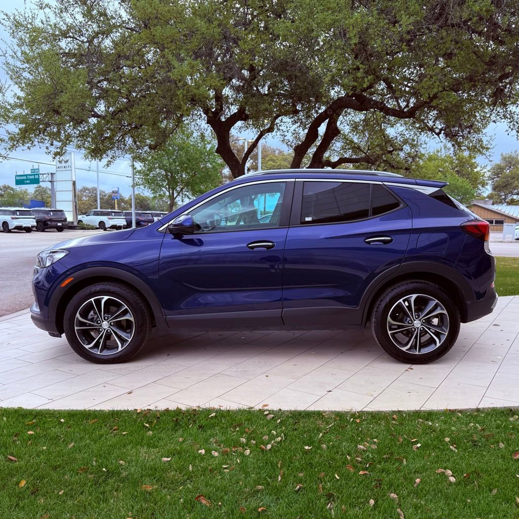 Used 2023 Buick Encore GX Select image 9