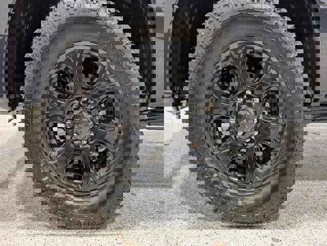 Used 2016 RAM 2500 Big Horn w/ Black Appearance Group image 9