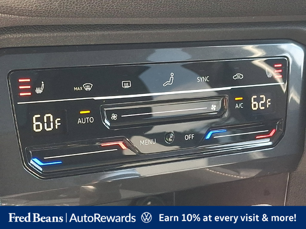 Certified 2023 Volkswagen Tiguan SE w/ Panoramic Sunroof Package AWD/4WD image 24