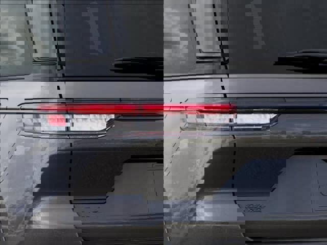 New 2025 Jeep Grand Cherokee Summit w/ Obsidian Package image 9