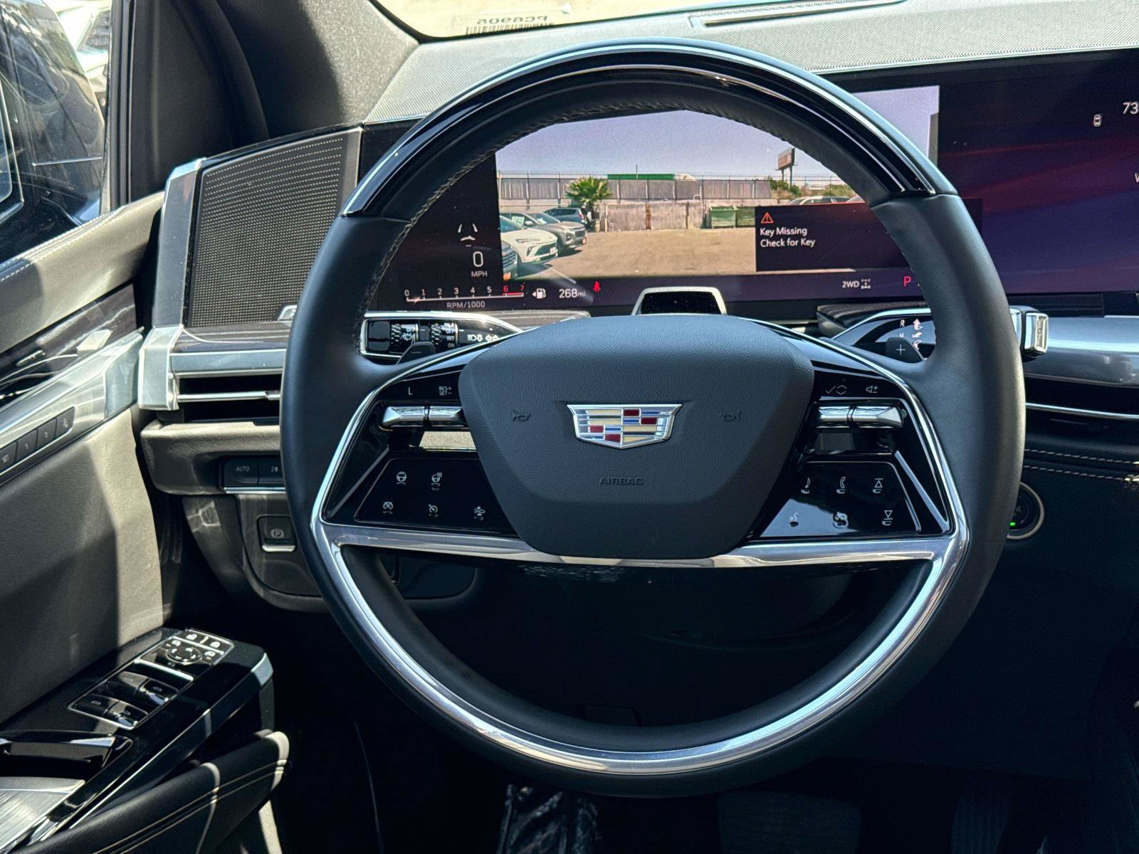 Used 2025 Cadillac Escalade ESV Sport AWD/4WD image 18
