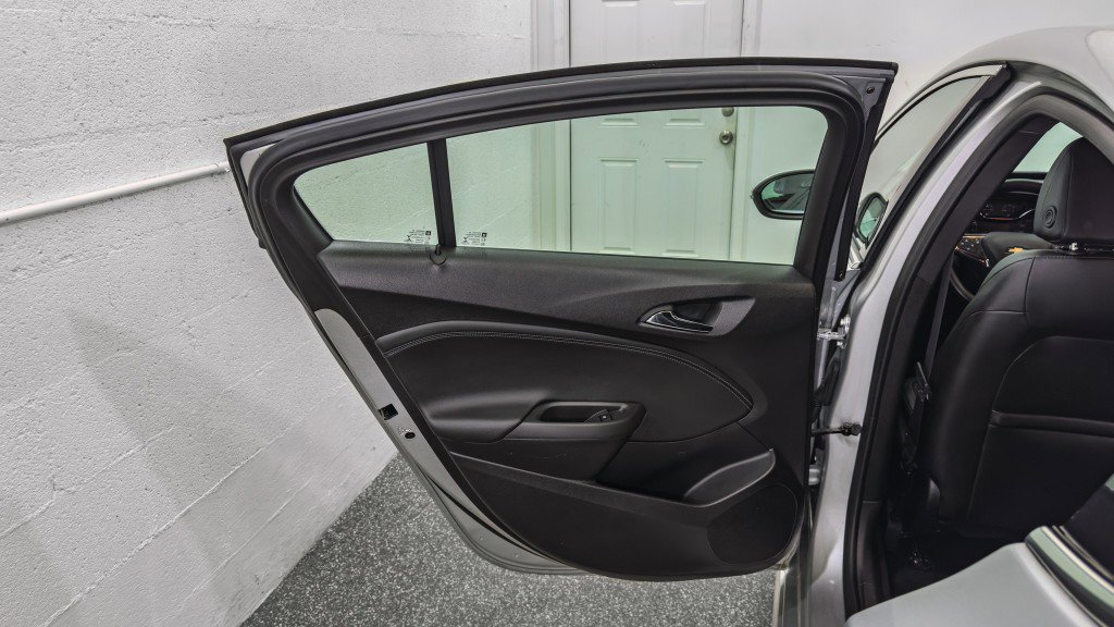 Used 2016 Chevrolet Cruze Premier w/ RS Package FWD image 14