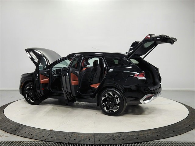 Used 2025 Kia Sportage SX image 13