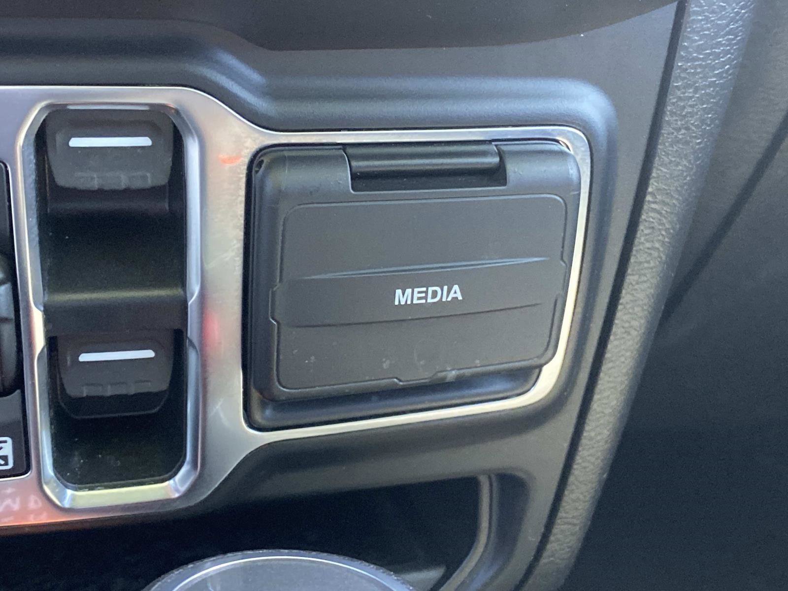 Certified 2022 Jeep Gladiator Sport image 32