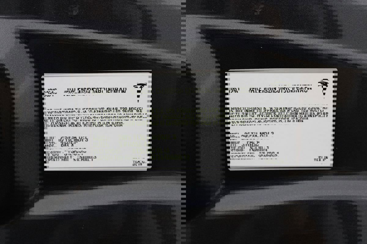 Used 2025 Tesla Model 3 Long Range image 34