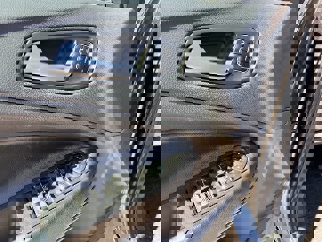 Used 2017 Ford Escape Titanium image 24