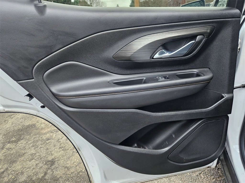 Used 2021 GMC Terrain SLT image 14