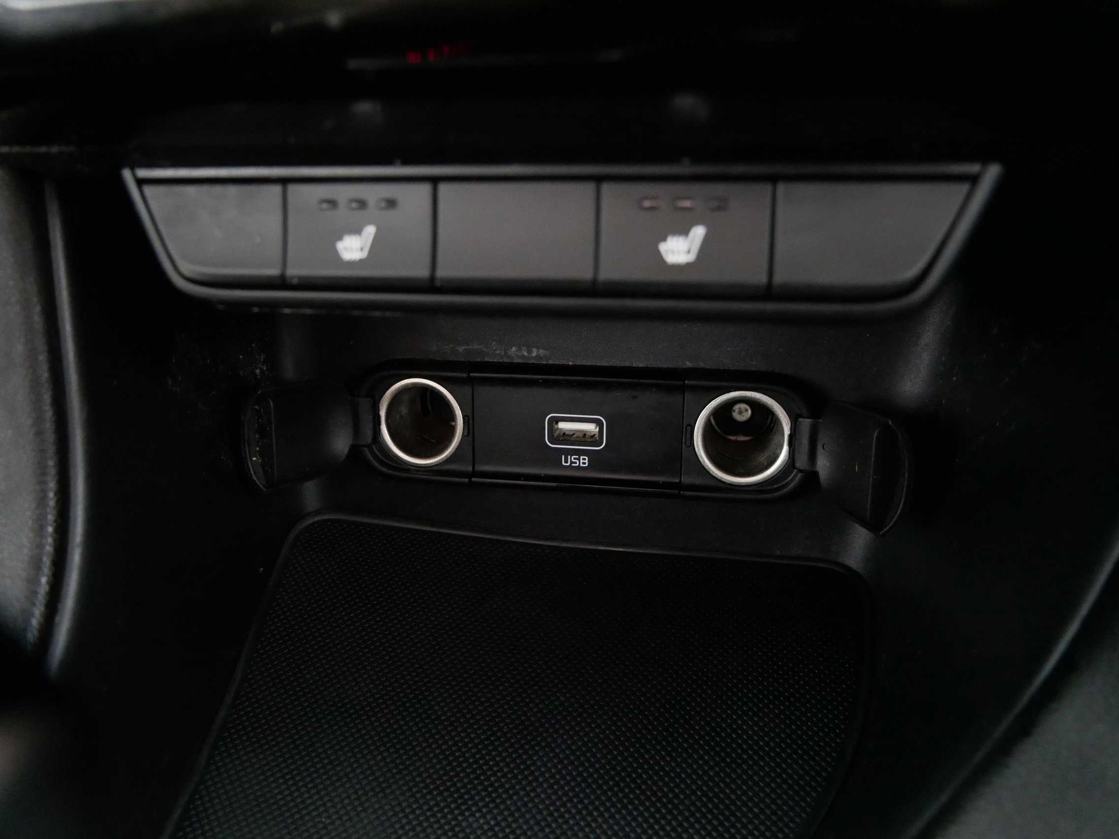 Used 2021 Kia Sportage EX image 29