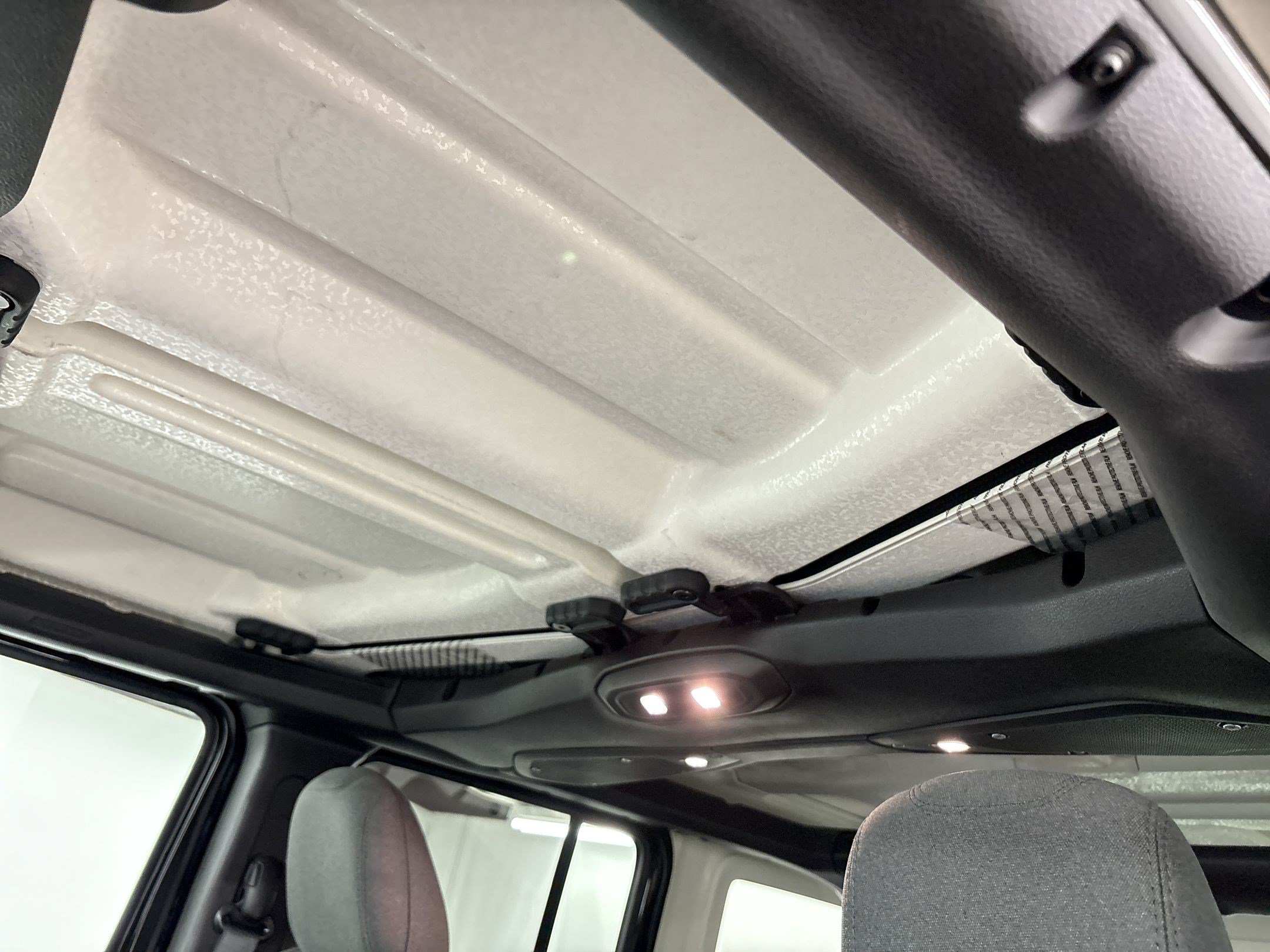 Used 2025 Jeep Wrangler Unlimited Sahara w/ Safety Group AWD/4WD image 14