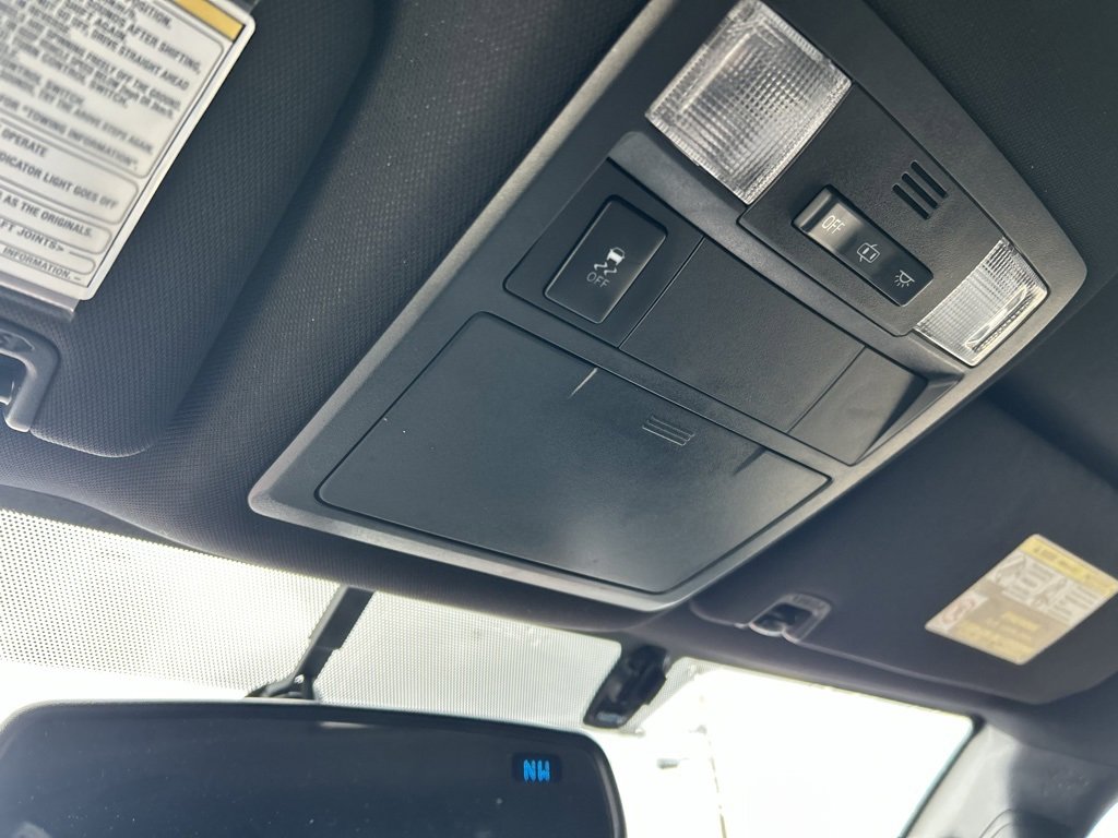 Used 2017 Toyota Tacoma SR5 image 22