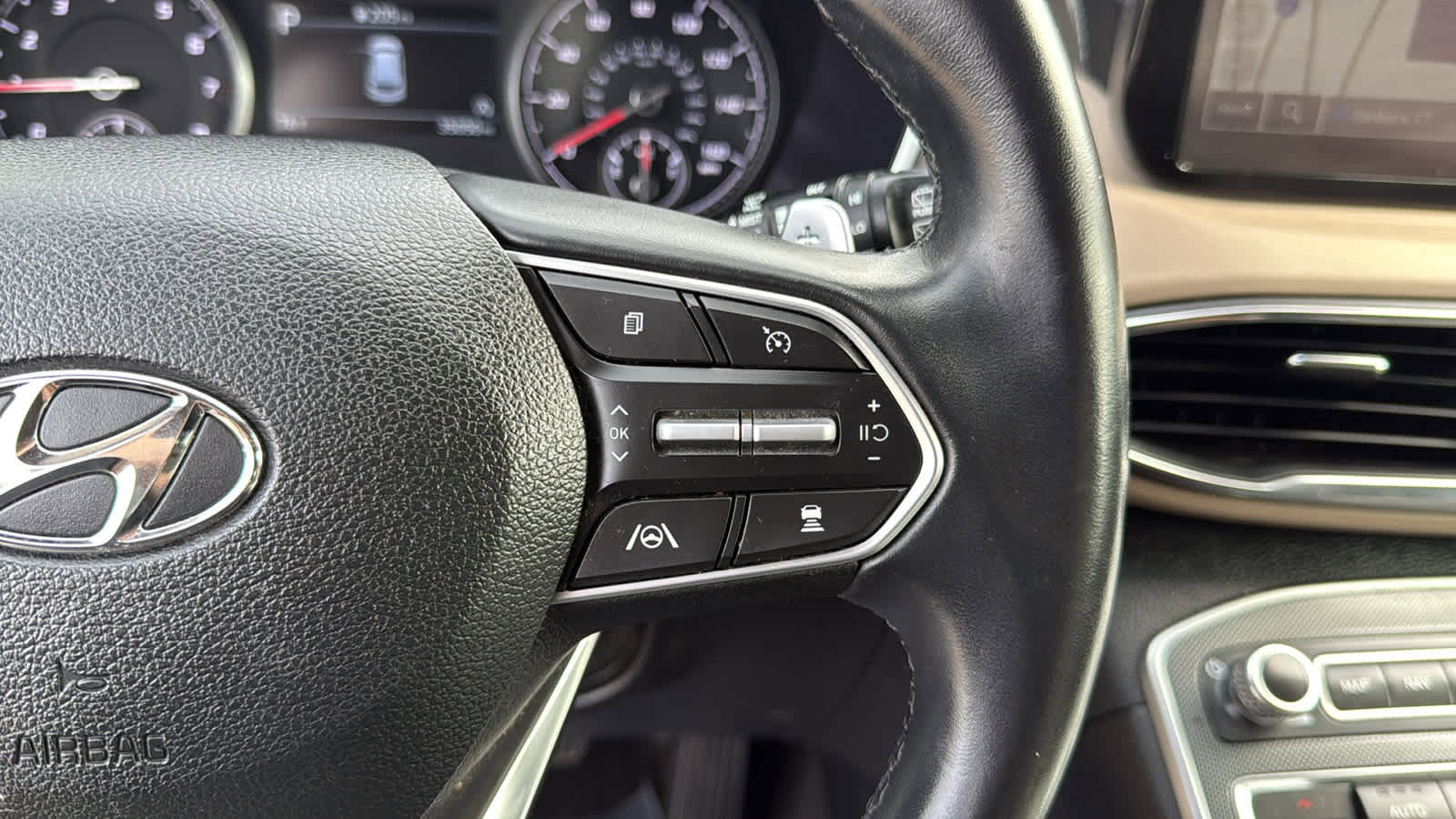 Used 2023 Hyundai Santa Fe SEL image 16