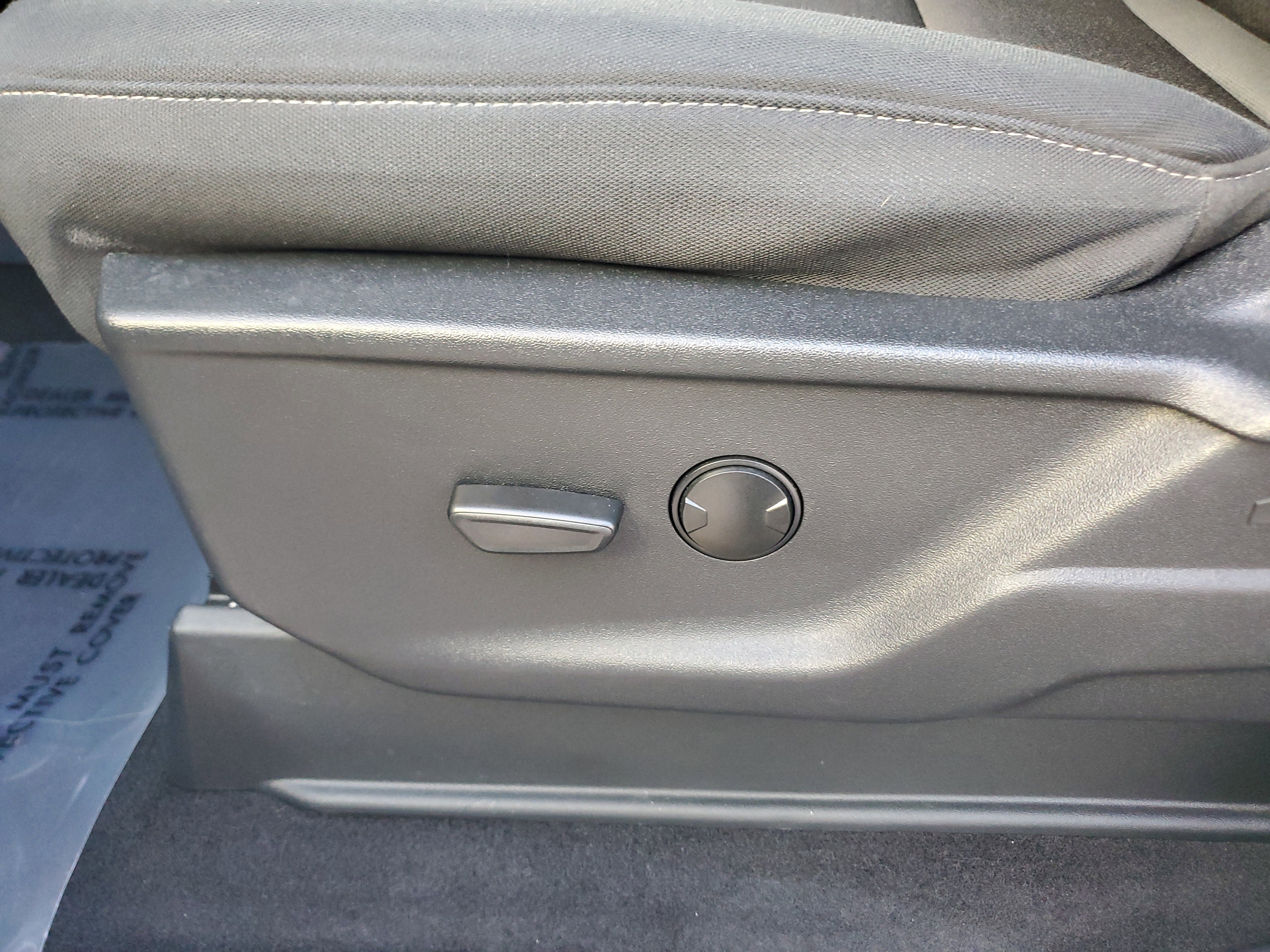 Used 2024 Ford F150 XLT w/ XLT Black Appearance Package image 10