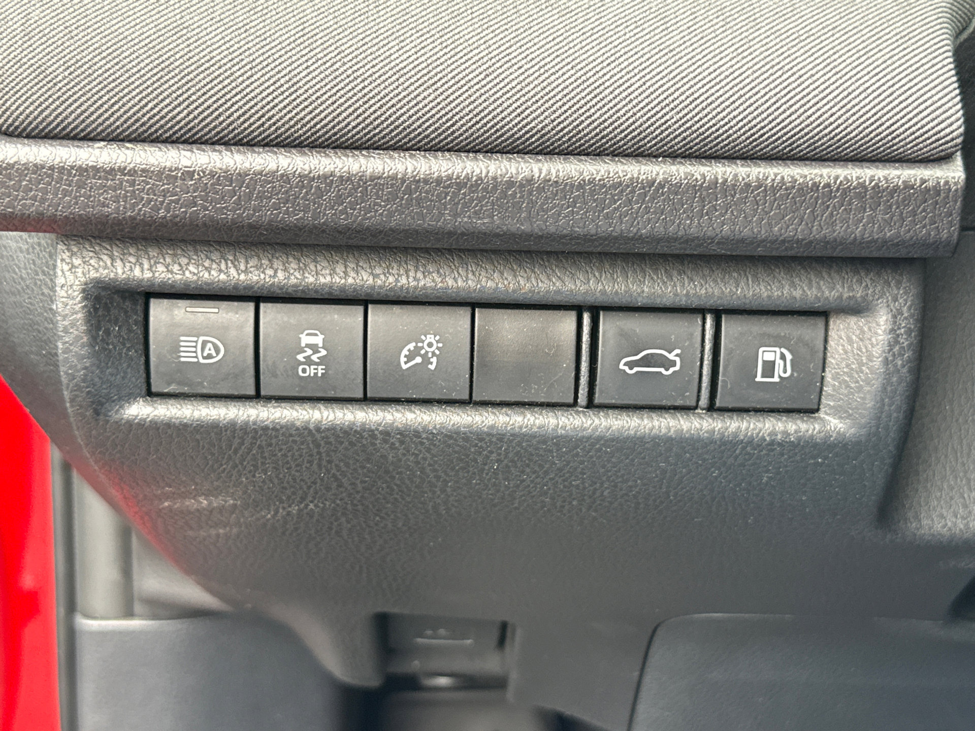 Certified 2025 Toyota Camry LE FWD image 26