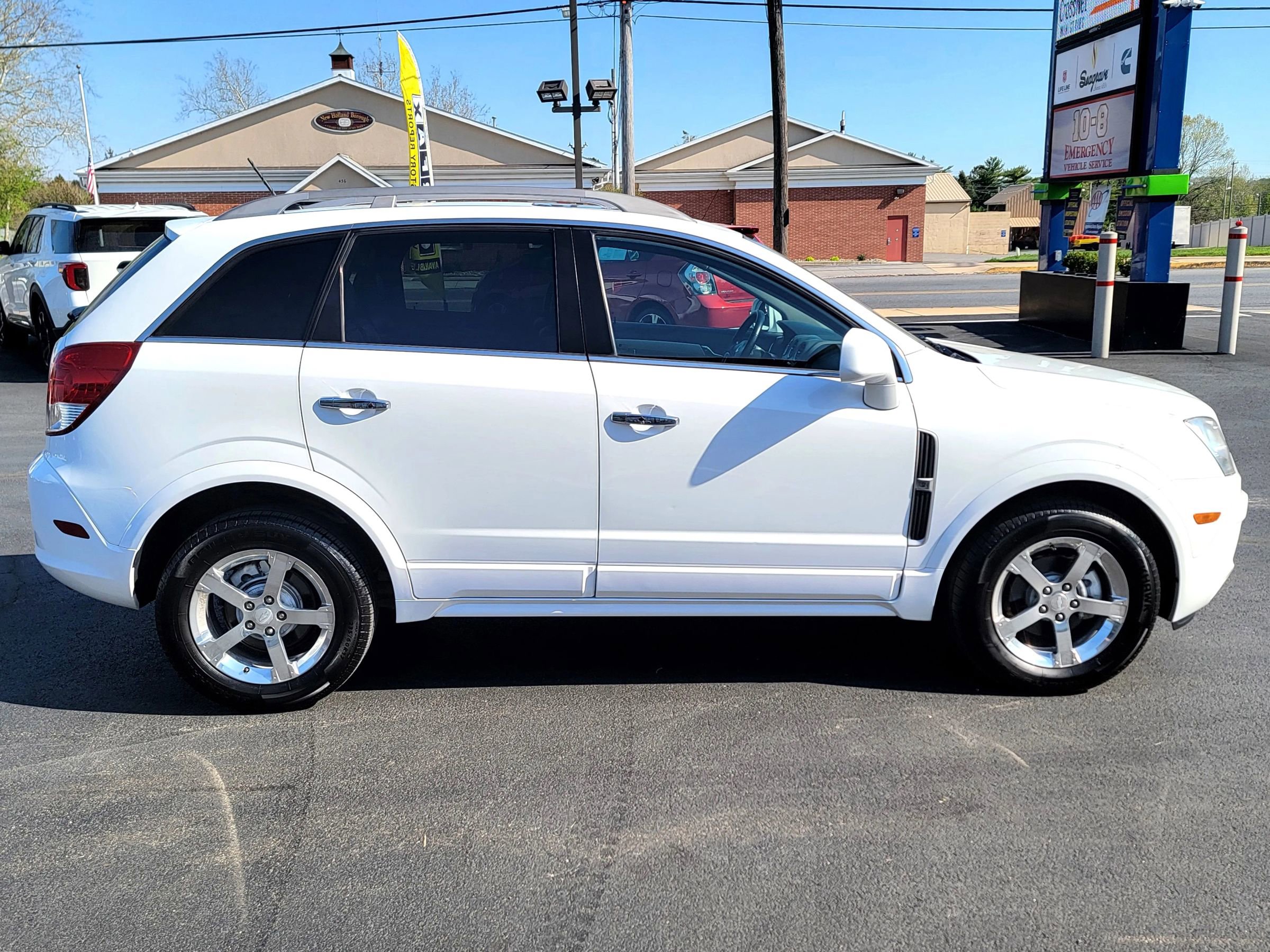 Used 2012 Chevrolet Captiva Sport LT w/ Convenience Package image 4