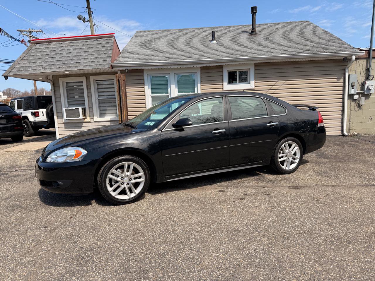 Used 2012 Chevrolet Impala LTZ image 3