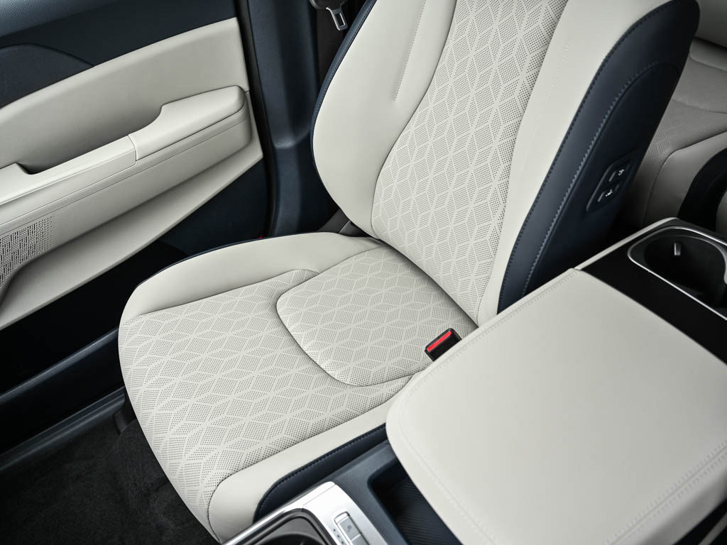 New 2026 Kia Carnival EX image 27