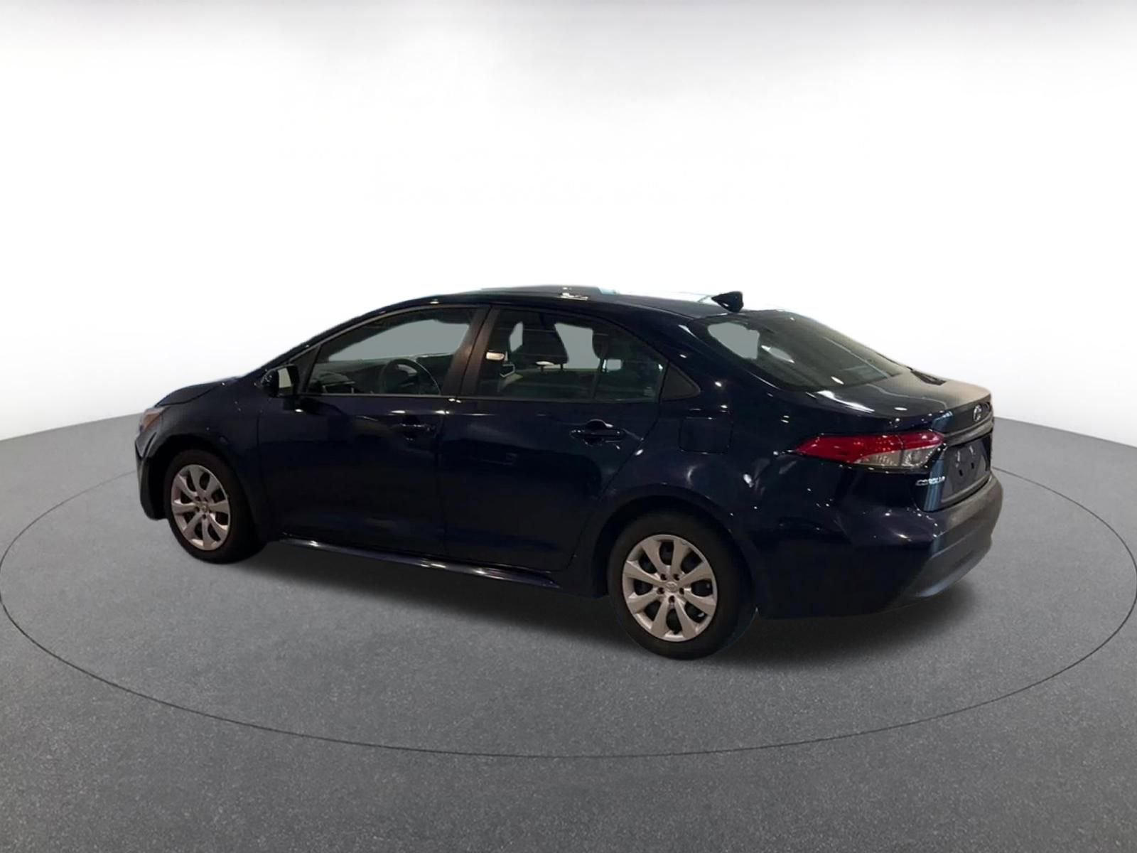 Used 2025 Toyota Corolla LE image 10