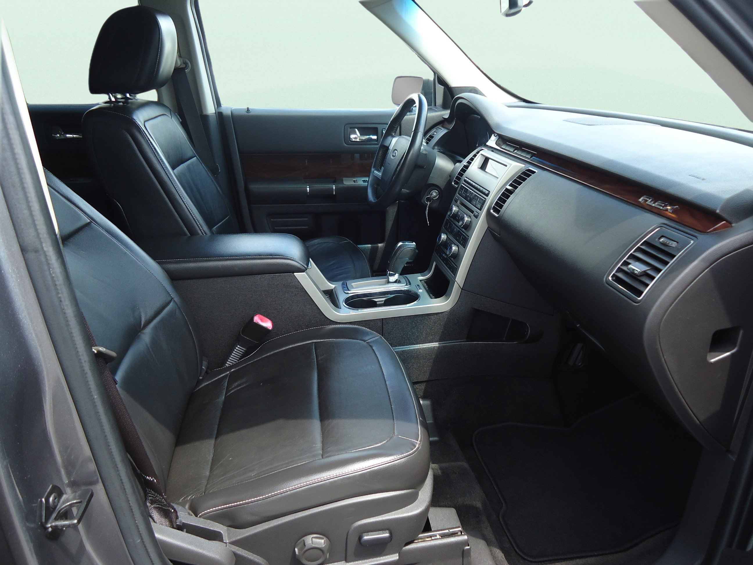 Used 2010 Ford Flex SEL FWD image 22