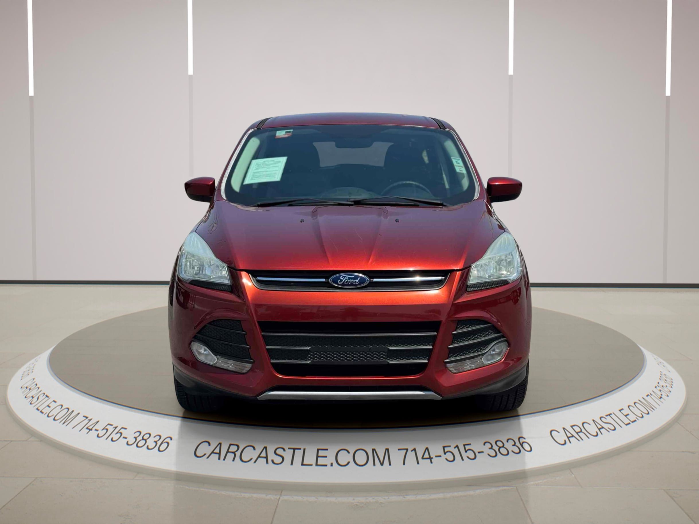 Used 2016 Ford Escape SE FWD image 2